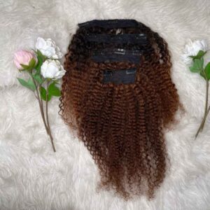 Extension clip in ricci  in castano medio  kinky curly